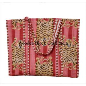 Sac fourre-tout matelassé fait main pour femmes, magnifique sac de marché en coton pour le shopping, imprimé animal tigre, grand sac fourre-tout, sac fourre-tout fonctionnel - Product Image 1