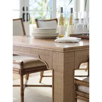 Table à manger - [Chêne clair/Rattan] avec accents décoratifs, sièges [6-8] pour une vie quotidienne de villégiature