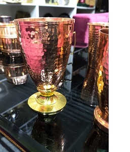 Verre à vin en cuivre en métal portable de conception martelée personnalisable pour les pratiques ayurvédiques de bureau à domicile en plein air sublimées - Product Image 2