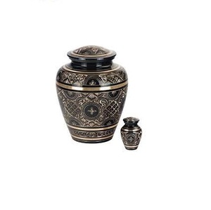 Gran oferta urna de cremación de latón artesanal urnas de cremación hechas a mano en nuevo aspecto para cenizas en último estilo personalizar forma y tamaño - Product Image 2