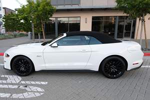 FORD MUSTANG GT CONVERTIBLE 2022 USADO, VOLANTE A LA IZQUIERDA/DERECHA - Product Image 3