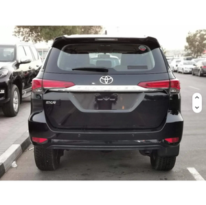 Toyota Fortuner EX SUV d'occasion haut de gamme - Product Image 5