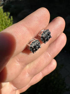 Boucles d'oreilles unisexes en acier inoxydable fin noir glacé Moissanite Diamond Culture Design élégant à la mode - Product Image 4