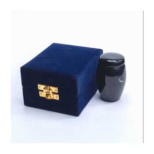 Urnes de crémation faites à la main à forte demande Accessoires funéraires Urne en laiton Artisanat de crémation en Inde de haute qualité - Product Image 5