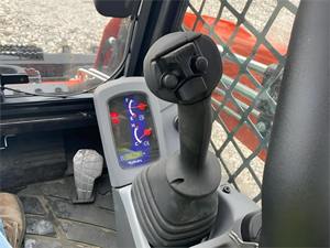 2023 Kubota รถตักดินขนาดเล็ก SVL65-2รถตักดินขนาดเล็กที่มีประสิทธิภาพสูงใช้ปั๊มพร้อมส่งได้อย่างรวดเร็ว - Product Image 5