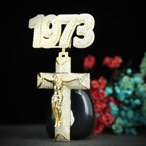 Pendentif Croix Chrétienne Jésus Personnalisé avec Anneau Numéroté, Argent Sterling 925 Plaqué Or Jaune, Bijoux Hip Hop pour Hommes et Femmes - Product Image 3