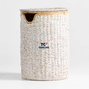 Panier en jacinthe d'eau écologique Paniers en jacinthe d'eau Décor pour enfants Panier de rangement pour jouets Décoration intérieure - Product Image 1