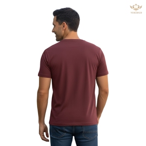 Camiseta Básica de Cuello en V para Hombre, de la Mejor Calidad, Mezcla de Algodón Suave, Color Sólido, Logotipo Personalizado, Estilo Casual, Venta al por Mayor, OEM, Yokebud, Talla Grande - Product Image 5