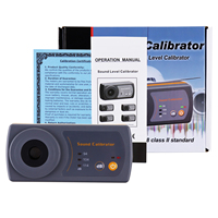 Meteran kalibrator Level suara, dengan Level Output 94dB/104dB/114dB untuk pengukur Level suara 1/2 inci dan mikrofon Akurasi ± 0.4dB