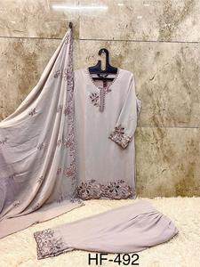 Dhwaja Export – Nouveauté : Ensemble pakistanais décontracté pour femme en georgette épaisse brodée, séchage rapide, idéal pour la vente en gros - Product Image 6