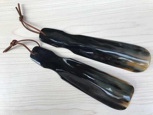 Nouveaux cadeaux, chausse-pieds en buffle d'eau, chausse-pieds poli, aide à l'enfilage des chaussures, chausse-pieds court en provenance d'Inde - Product Image 2