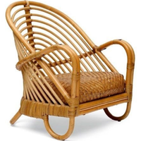 Vietnamesisches Handgefertigtes Modernes Umweltfreundliches Rattan-Tisch-und-Stuhl-Set für Innen- und Außenbereich mit Natürlicher Korbgeflecht-Ästhetik
