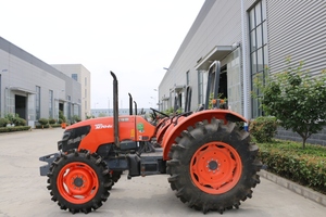 Premium pour tracteur 2 roues motrices, moteur 90 CV, boîte de vitesses, prix direct usine, haute performance, équipement agricole fiable pour tous - Product Image 3
