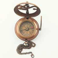 Brújula Clásica de Metal de Cobre con Reloj Solar |   Regalo Náutico Vintage Ecológico, Plegable y Ligero, con Diseño Rectangular y Circular para Hombre