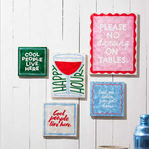 Letrero de pared de nácar hecho a mano colorido con ilustración de copa de vino, pieza de arte decorativa para cocina, comedor o área de bar - Product Image 6