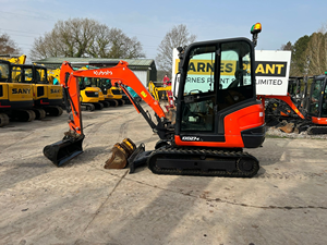 Mini-excavatrice sur chenilles Kubota KX027-4 à vendre, machine de construction prête à être expédiée - Product Image 1
