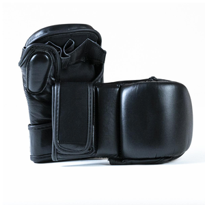 ถุงมือชกมวยแบบครึ่งนิ้วสำหรับผู้ใหญ่ ยี่ห้อทอมโบลา สปอร์ต โฮลเซลล์ ผลิตตามสั่ง สำหรับ MMA UFC ฝึกซ้อมและต่อสู้ ทำจากวัสดุ PU พร้อมสายรัด - Product Image 6