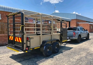 Remolque Ganadero Usado Personalizado para Cerdos/Vacas/Ganado/Ovejas, Multiusos, Fácil de Operar, 2 Años de Garantía, Barra de Remolque de 16m - Product Image 6