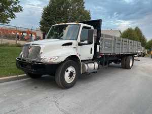 ข้อเสนอสุดคุ้มสำหรับรถบรรทุกพื้นเรียบมือสอง ปี 2020 รุ่น MV607 ขนาด 26 ฟุต - 250 แรงม้า เกียร์อัตโนมัติ 6 สปีด พร้อมจัดส่งถึงบ้าน - Product Image 3