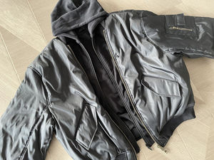 Custom OEM Hombres al por mayor Streetwear Oversized Unisex Satin Industries Winter Hood Sporty Racing Zipper Bomber Varsity Jacket - Product Image 3