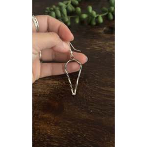 Pendientes Colgantes Hechos a Mano en Kingman con Turquesa y Plata de Ley, Estilo Navajo, para Regalo - Product Image 5