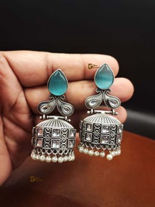 Pendiente de réplica de plata, pendiente de peso ligero, diseño de hoja, pendiente colgante, ropa de fiesta Cascul para niñas y dotados - Product Image 6