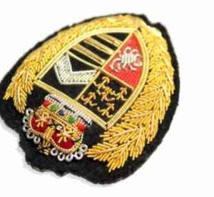 Parches Bordados de Alta Calidad con Diseño Personalizado, Tela de Sarga, Bordado a Mano con Hilo Metálico, Parche Bordado con Corona - Product Image 2