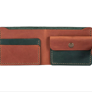 Cartera Bi Fold de cuero genuino de diseñador elegante Monedero de bloqueo RFID delgado para hombres con logotipo OEM - Product Image 1