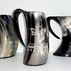 Mug à boire en corne d'animal écologique, fait à la main, durable, pour cuisines rustiques et de style viking - Product Image 3