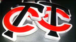 Pare-chocs de casque de baseball personnalisés avec adhésif 3M 2D 3D double bande pour logos d'équipes - Product Image 2