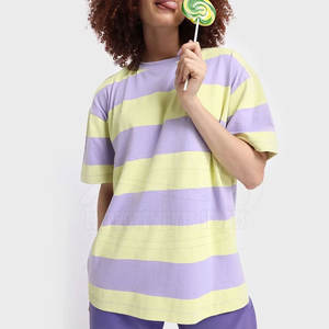 T-shirts pour femmes de couleur personnalisée de haute qualité coupe ample écologique pour l'été style décontracté logo personnalisé - Product Image 1