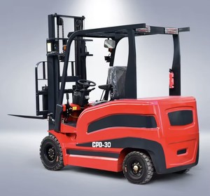 Montacargas de 3 toneladas con mástil de 3 etapas, tracción total, batería de plomo-ácido, alcance de 6 metros, desplazador lateral hidráulico, neumáticos sólidos, con asiento. - Product Image 1