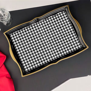 Plateau de service décoratif moderne en acier inoxydable, forme carrée, finition dorée antique brillante, accent de luxe pour la maison - Product Image 6