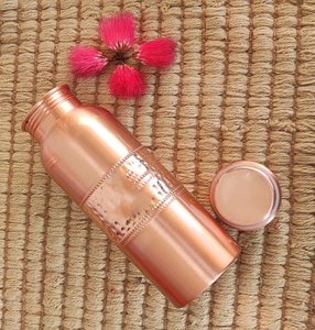 Vente en gros du meilleur gobelet design en acier inoxydable, bouteille en cuivre de yoga à eau martelée, couvercle étanche, consommation directe, style unique - Product Image 4