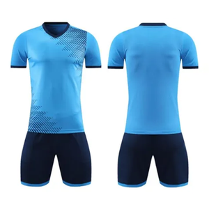 Nouvel arrivage de maillots de football personnalisés unisexes de jeunes pour adultes vêtements de sport de football d'entraînement d'équipe pour hommes vêtements de football à sublimation unisexe - Product Image 1