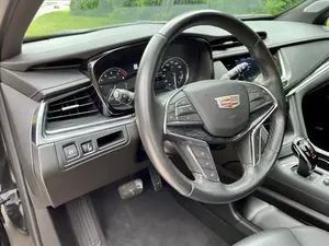 2023 Cadillac XT5รถ SUV cadilac Lac หรูหราพรีเมี่ยม XT5 8L เครื่องยนต์เทอร์โบ AWD ไฟขับอัตโนมัติหนังสีเข้ม R18ซ้าย - Product Image 6