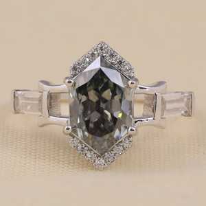 Anillo de Compromiso con Diamante Cultivado en Laboratorio, Corte Hexagonal, Estilo Art Deco, Plata de Ley, Chapado en Oro, Certificado IGI, Lujo, Claridad VS1, Color F - Product Image 1