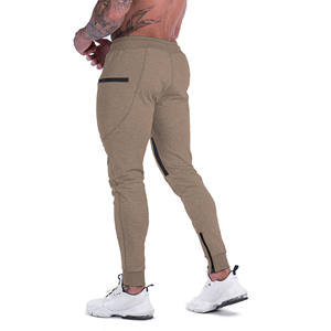 Pantalons pour hommes en gros Pantalons décontractés en tricot pour hommes avec poches zippées Pantalons de jogging personnalisés de couleur unie Pantalons pour hommes de grande taille - Product Image 6