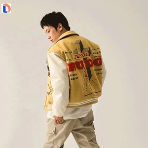 Oem Fleece Varsity Jacket Varsity Chaquetas Con Mangas De Cuero Chaquetas Fabricante En Pakistán - Product Image 3