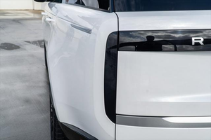 H & S LOW MILLAGE LAND ROVER RANGE ROVER AUTOBIOGRAPHY 2024 SUV USADO cuidadosamente - Product Image 2