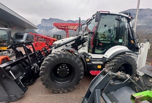 รถตักล้อยาง HIDROMEK HMK62T ขับเคลื่อน 4 ล้อ พร้อมเครื่องยนต์ 20 แรงม้า สำหรับขาย - Product Image 6
