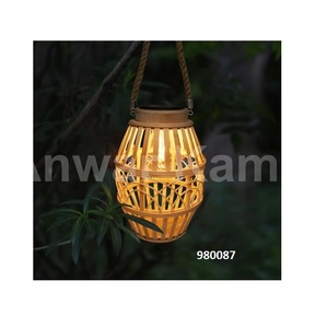 Farol de Metal Plateado de Estilo Moderno 2024, Hecho a Mano, de Forma Cuadrada, para Decoración del Hogar y Navidad - Product Image 6