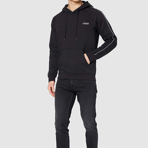 Derniers sweats à capuche de haute qualité personnalisés de couleur unie pour la collection d'hiver des hommes, chauds et confortables, sweats à capuche pour hommes à prix avantageux - Product Image 5