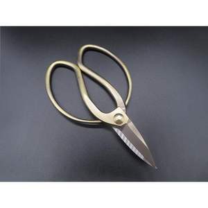 Ciseaux de jardinage manuels Okubo Finition bronze - Product Image 1
