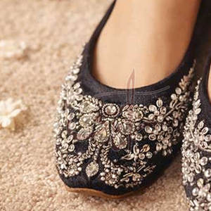 Calzado Personalizable de Moda para Mujer, Khussa de Alta Calidad con Diseño Superior de Gamuza y Terciopelo Antideslizante - Product Image 6