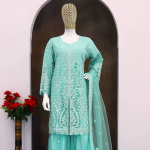 Nouveau costume de travail en soie lourde de créateur pakistanais avec broderie avec Stanton Pent et filet papillon Dupatta pour femme - Product Image 1
