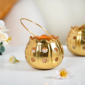 Wholesale Price Candle Stand Luxury Home Decorative New Design Handmade New Style Christmas Candle Holder <b>Silver</b> - Product Image 3