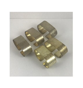 Support en tissu en laiton Meilleure conception de finition colorée Anneaux de serviette Décor de table Porte-serviettes Conception de tailles multiples à un tarif raisonnable - Product Image 6