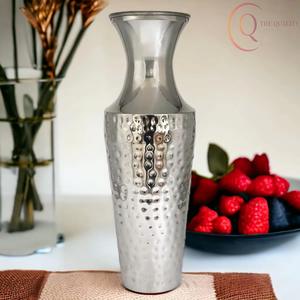 Vase décoratif de table en métal de luxe avec une silhouette élégante, adapté à la décoration intérieure et commerciale - Product Image 5