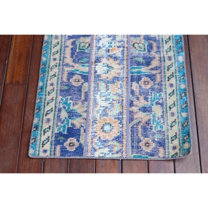 Alfombra Turca de 1.9x3.6 pies, Alfombra Pequeña Vintage, Alfombra Marroquí de Lana Azul y Blanca - Product Image 5